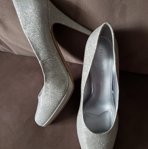 Kelly & Katie Shoes - Kelly & Kattie 9-1/2 platform shoes